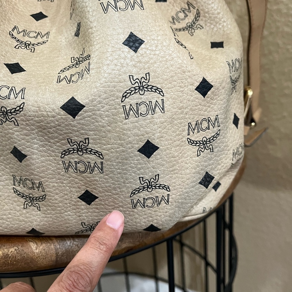 MCM Bucket bag - Picture 7 of 15